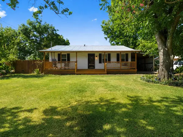 313 E Main Street, Fairfield, TX 75840