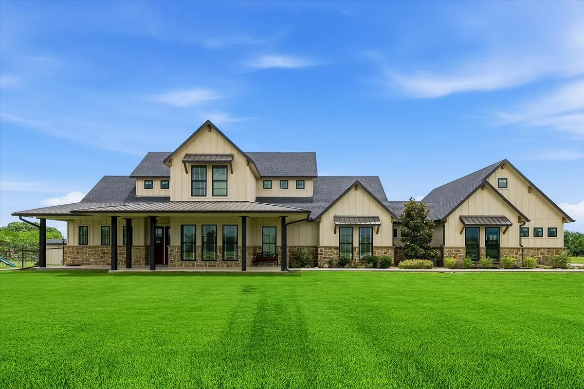 6020 Honeysuckle Road, Midlothian, TX 76065 - #1