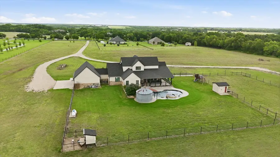 6020 Honeysuckle Road, Midlothian, TX 76065 - #3