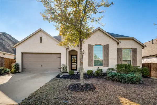 3921 Redbud Drive, Aubrey, TX 76227