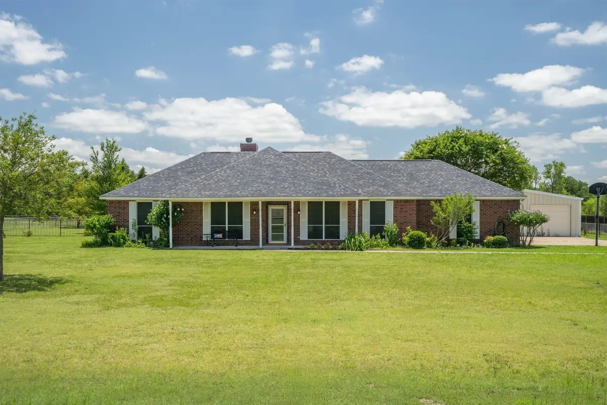 697 Meadowview Circle, Van Alstyne, TX 75495 - #1