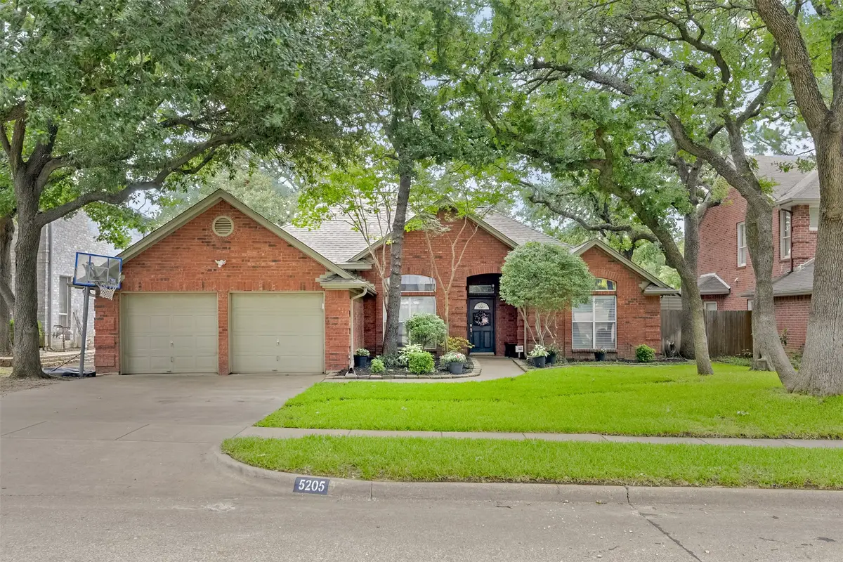 5205 Shadow Glen Drive, Grapevine, TX 76051 - #1