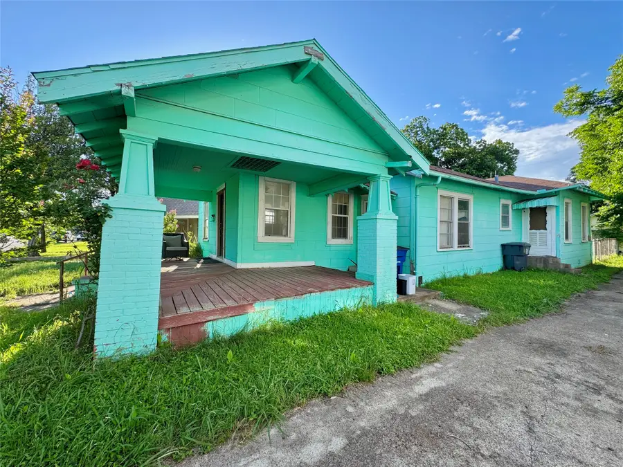 707 W Brooklyn Avenue, Dallas, TX 75208 - #2