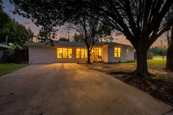 4171 Carolyn Road, Fort Worth, TX 76109
