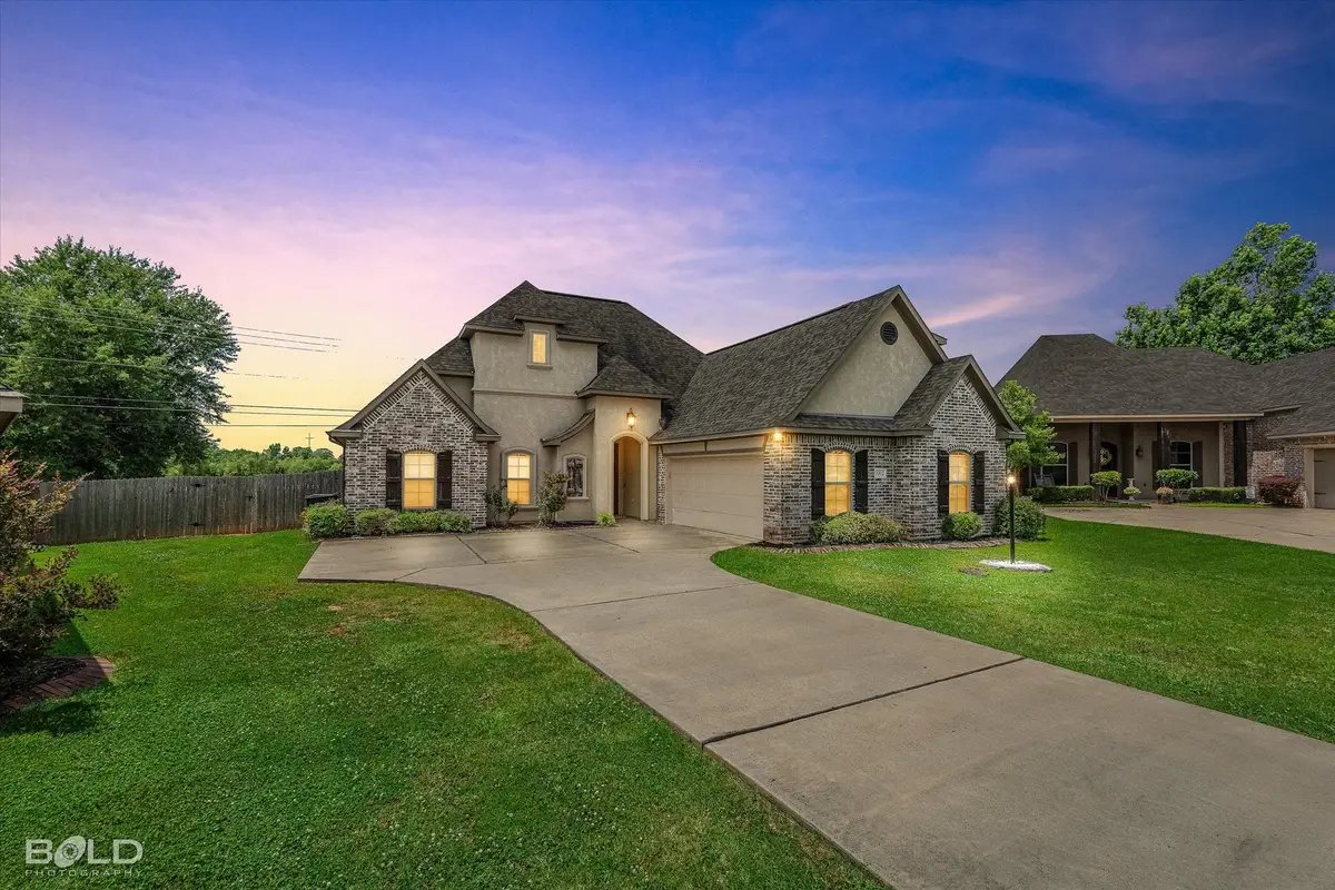 1002 Green Wood Circle, Haughton, LA 71037 - #1