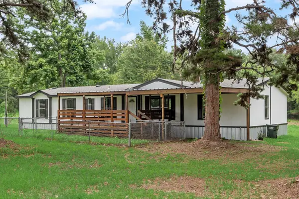 917 Green Blackman Road, Kilgore, TX 75662