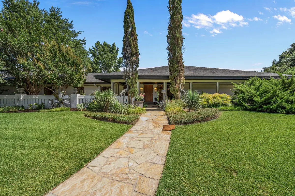 4301 Briarhaven Road, Fort Worth, TX 76109 - #1