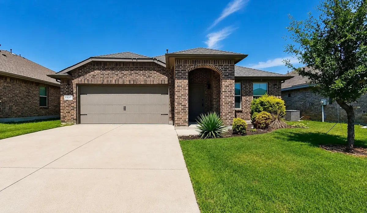 2216 Sadlers Creek Lane, Fort Worth, TX 76108 - #1