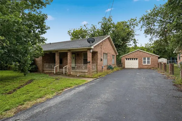 903 S Harrison Street, McGregor, TX 76657