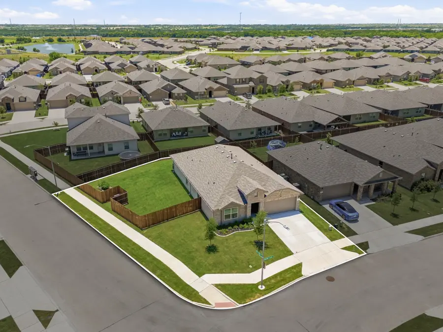 601 Emmons Creek Street, Justin, TX 76247 - #2