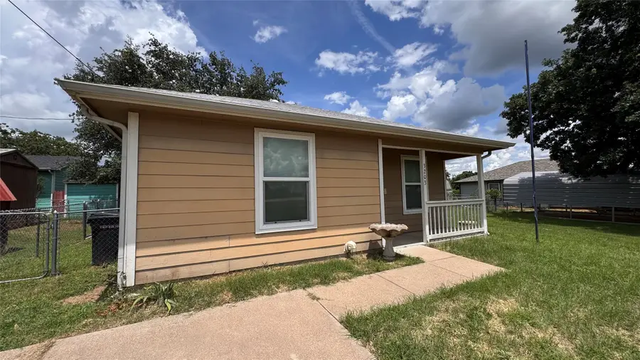 3203 Echo Trail, Granbury, TX 76049 - #2
