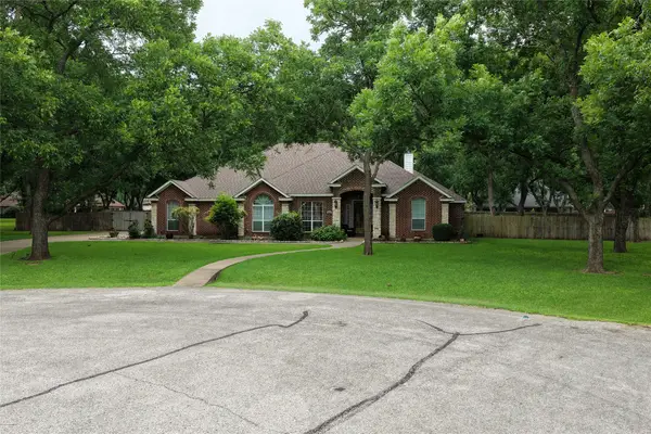 8803 Hampton South Court, Granbury, TX 76049