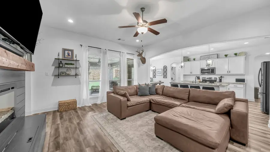 421 Vaquero, Weatherford, TX 76087 - #2