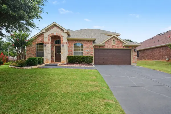 2801 Warwick Drive, Corinth, TX 76210