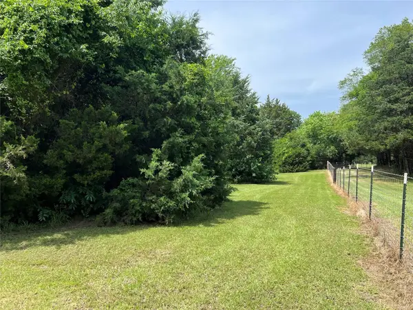 3063 Vz County Road 3810, Wills Point, TX 75169