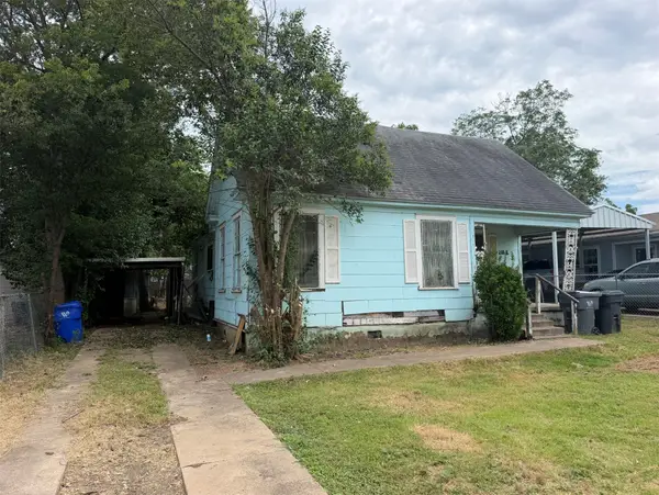 2114 Live Oak Avenue, Waco, TX 76708