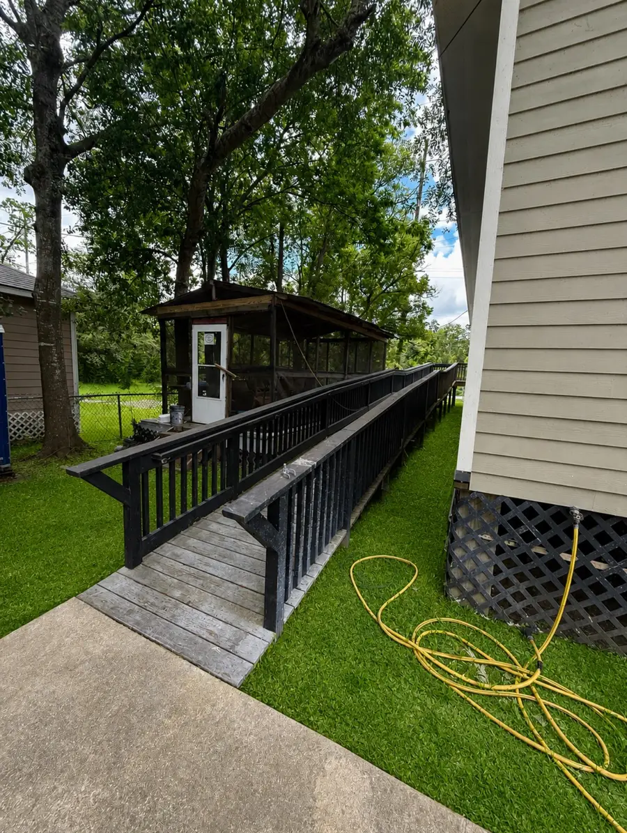 2918 South Avenue, West Orange, TX 77630 - #2