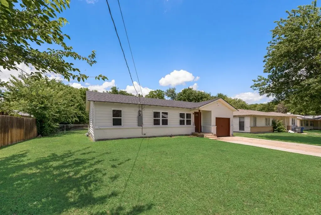 827 Taylor Street, Lancaster, TX 75134 - #1