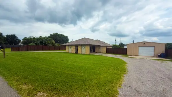 1356 Kerry Lane, Azle, TX 76020