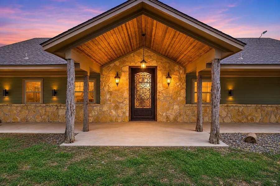 722 Three Skillet Road, Springtown, TX 76082 - #2