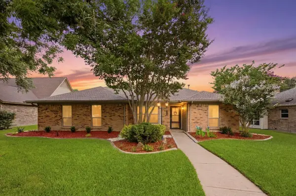 219 Hemlock Drive, Richardson, TX 75081