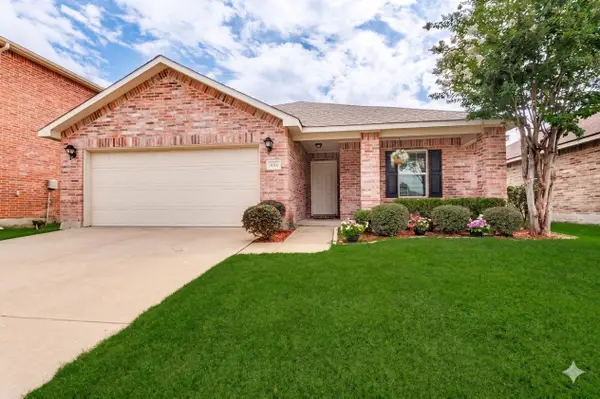 9010 Cloudveil Drive, Arlington, TX 76002