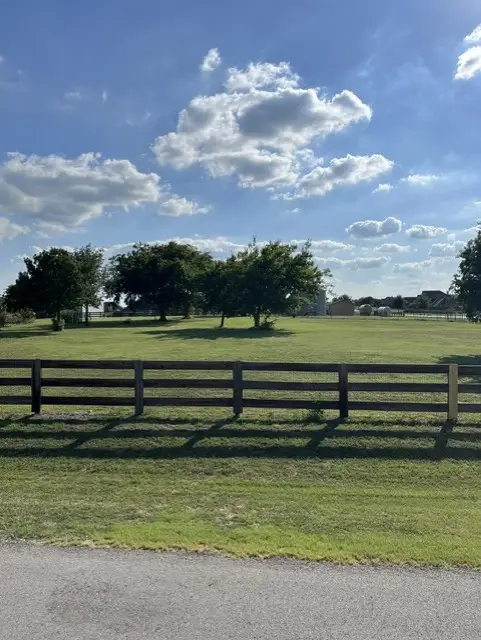 000 High Meadows Court, Decatur, TX 76234