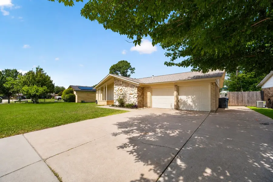2102 Jeannette Court, Arlington, TX 76010 - #3
