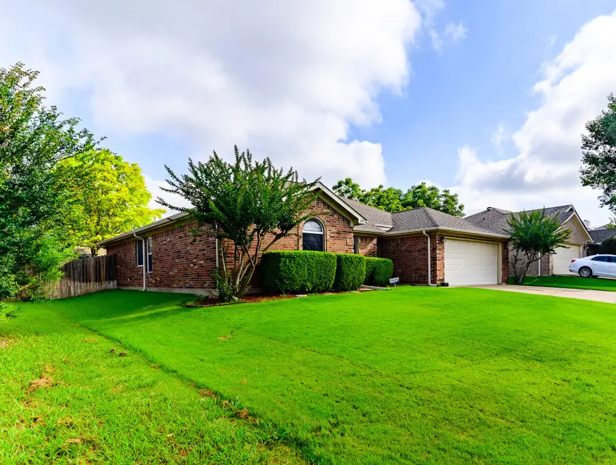 633 Manchester Drive, Mansfield, TX 76063 - #3