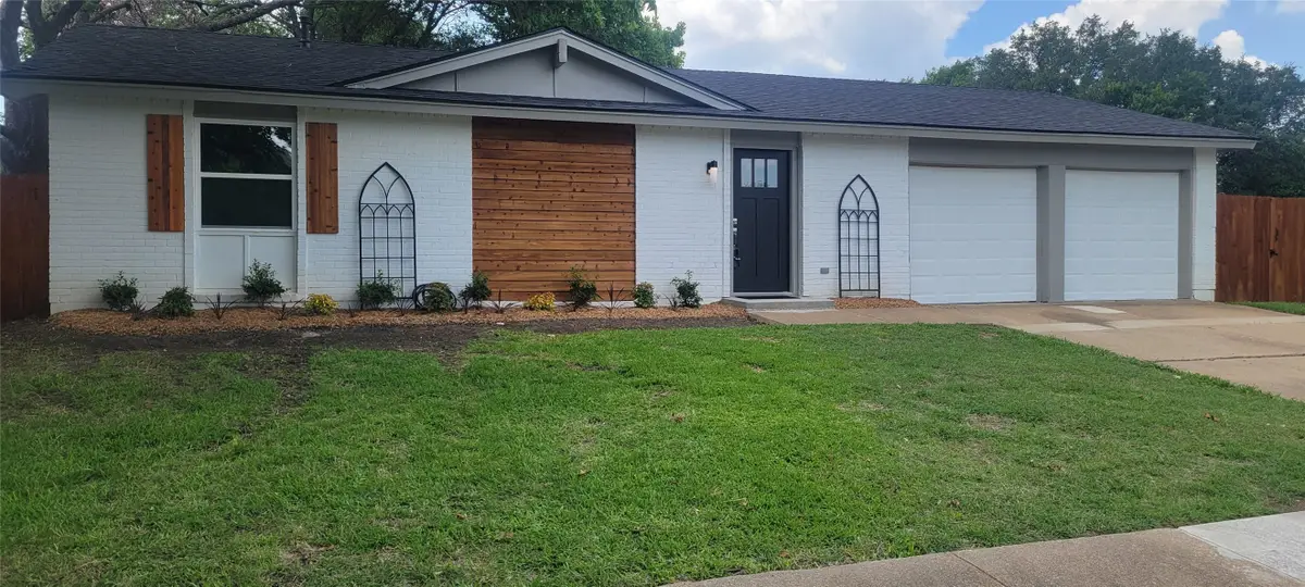 2700 Ozark Drive, Arlington, TX 76014 - #1