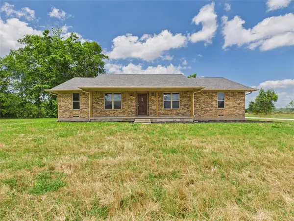 302 County Road 3320, Greenville, TX 75402