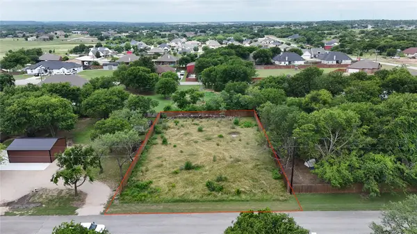 5654 Robs Court, Fort Worth, TX 76126