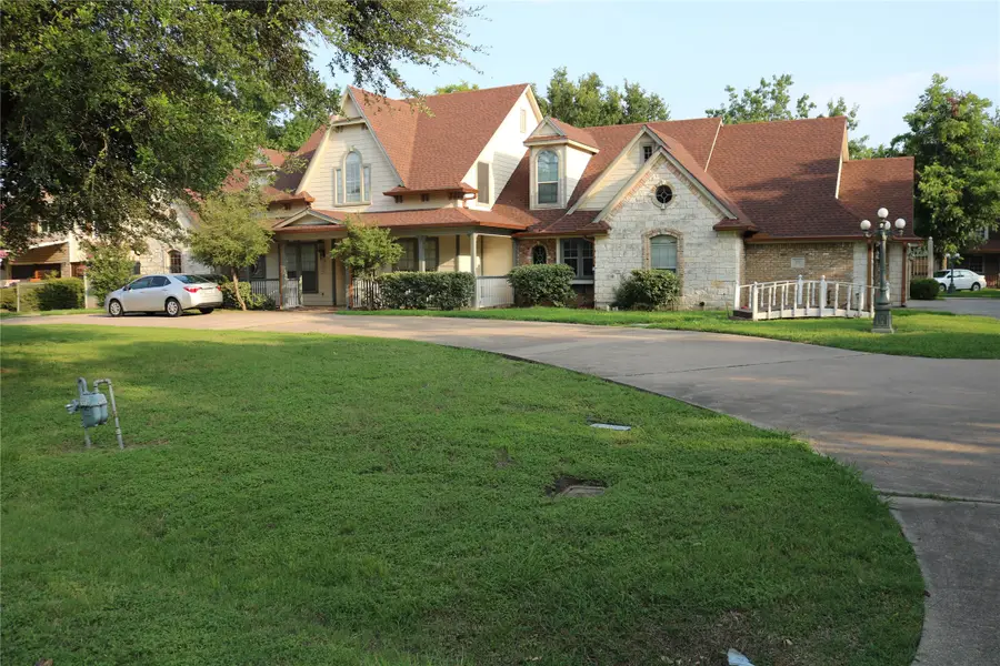 3010 Saint Lo, Irving, TX 75060 - #2