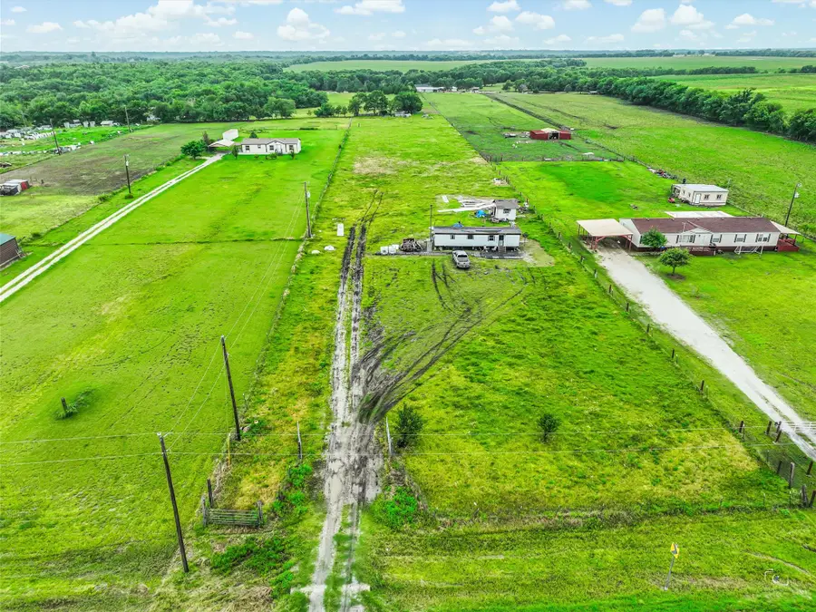 8300 Fm 697, Whitewright, TX 75491 - #2
