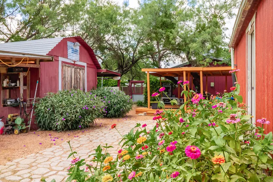 207 Center, Brady, TX 76825 - #2