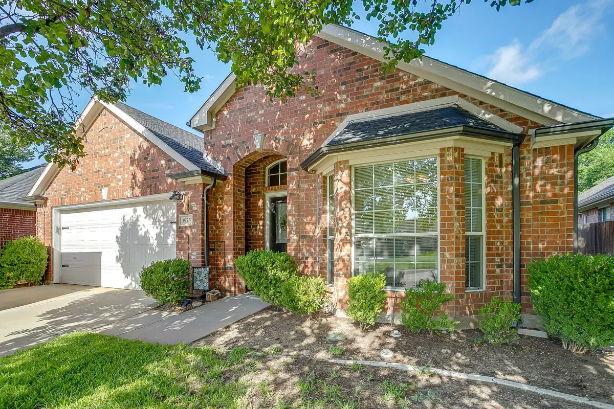 3925 Glenwyck Drive, North Richland Hills, TX 76180 - #1