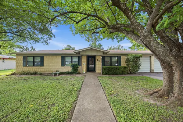 912 W Elizabeth Drive, Robinson, TX 76706