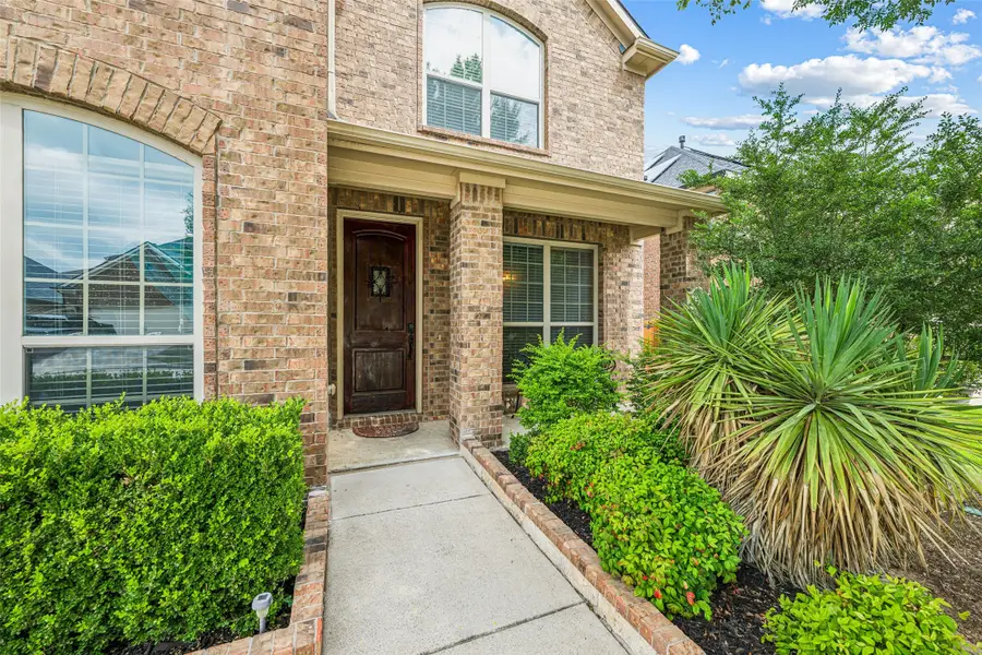 1374 Sandhurst Drive, Roanoke, TX 76262 - #2