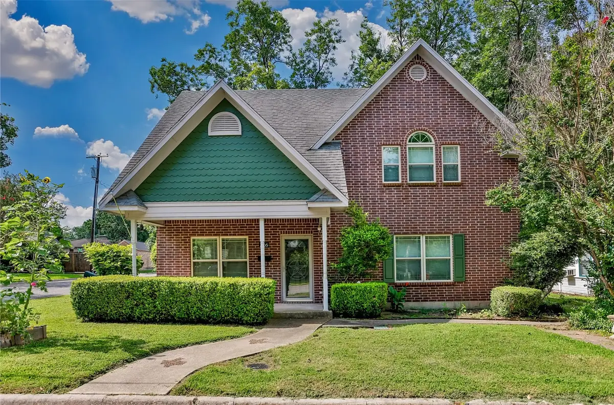 226 Gordon Street, Gainesville, TX 76240 - #1
