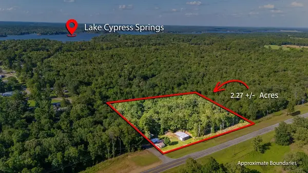 102 Sandy Main Road, Scroggins, TX 75480