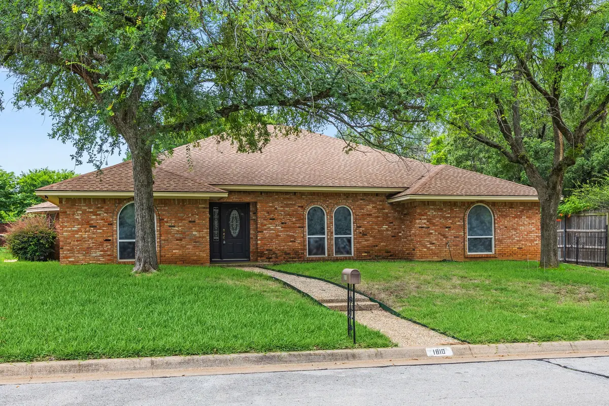 1810 Waterwood Drive, Arlington, TX 76012 - #1