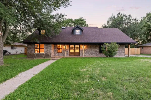 2214 Rex Cruse Drive, Sherman, TX 75092