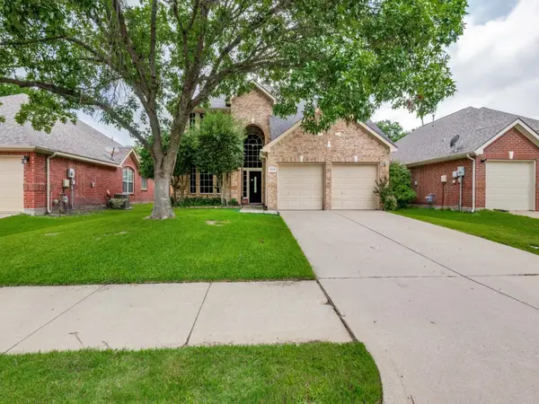 8713 Nairn Street, Rowlett, TX 75089