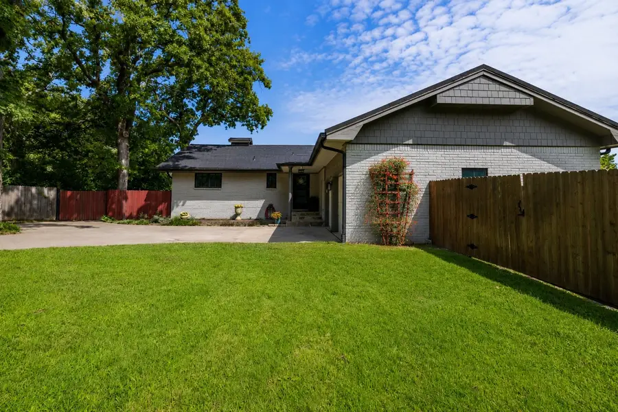 205 Timberlake Drive, Azle, TX 76020 - #3