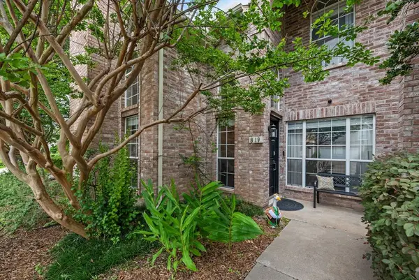 819 Canal Street, Irving, TX 75063