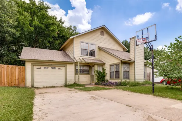 5525 Safari Trail, Arlington, TX 76018