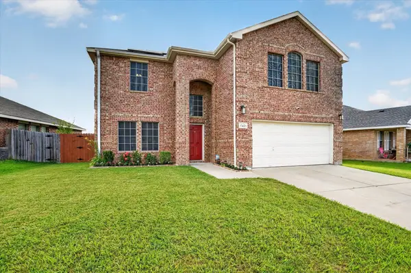 7401 Fossil Creek Drive, Arlington, TX 76002