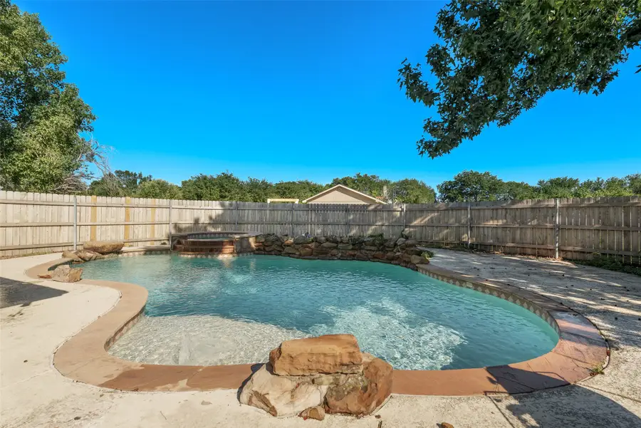 123 Country Drive, Waxahachie, TX 75165 - #2