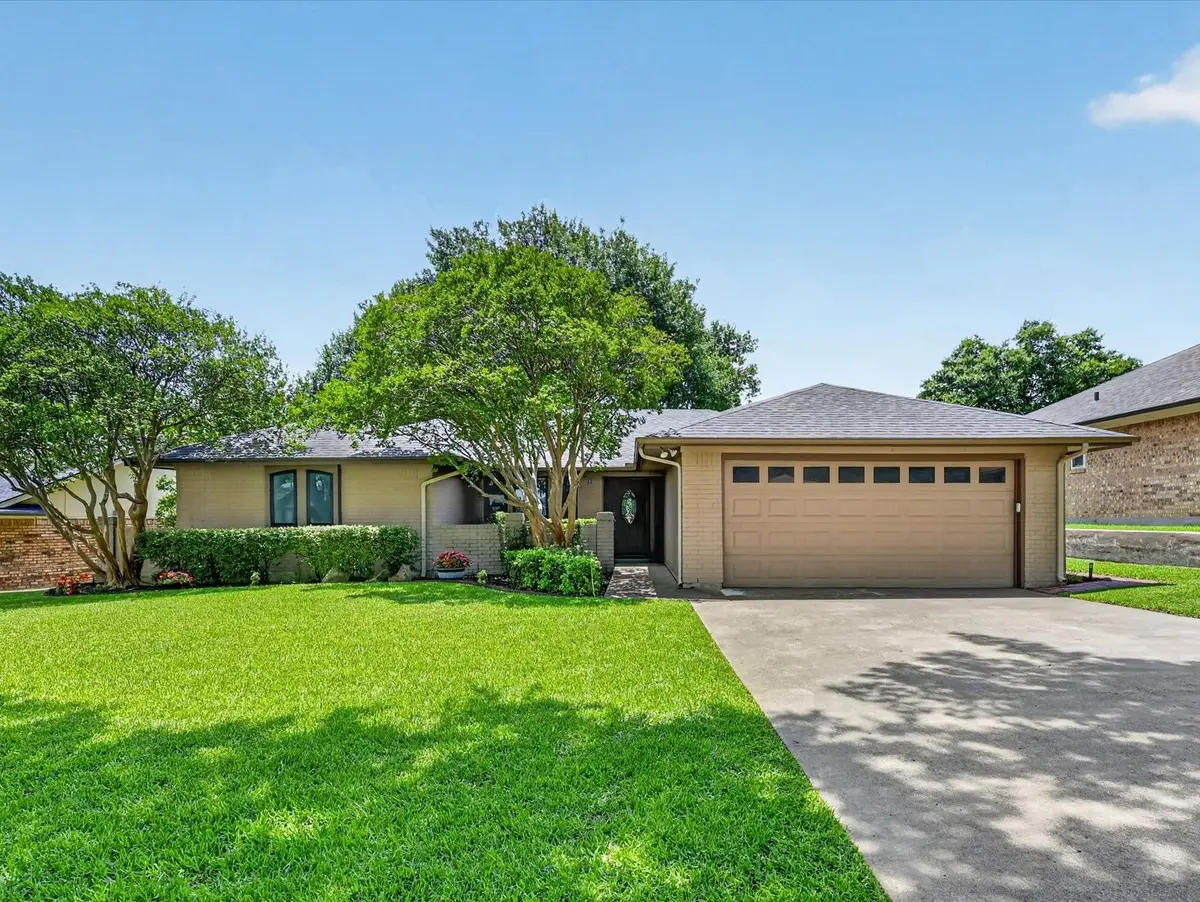 10113 Locksley Drive, Benbrook, TX 76126 - #1