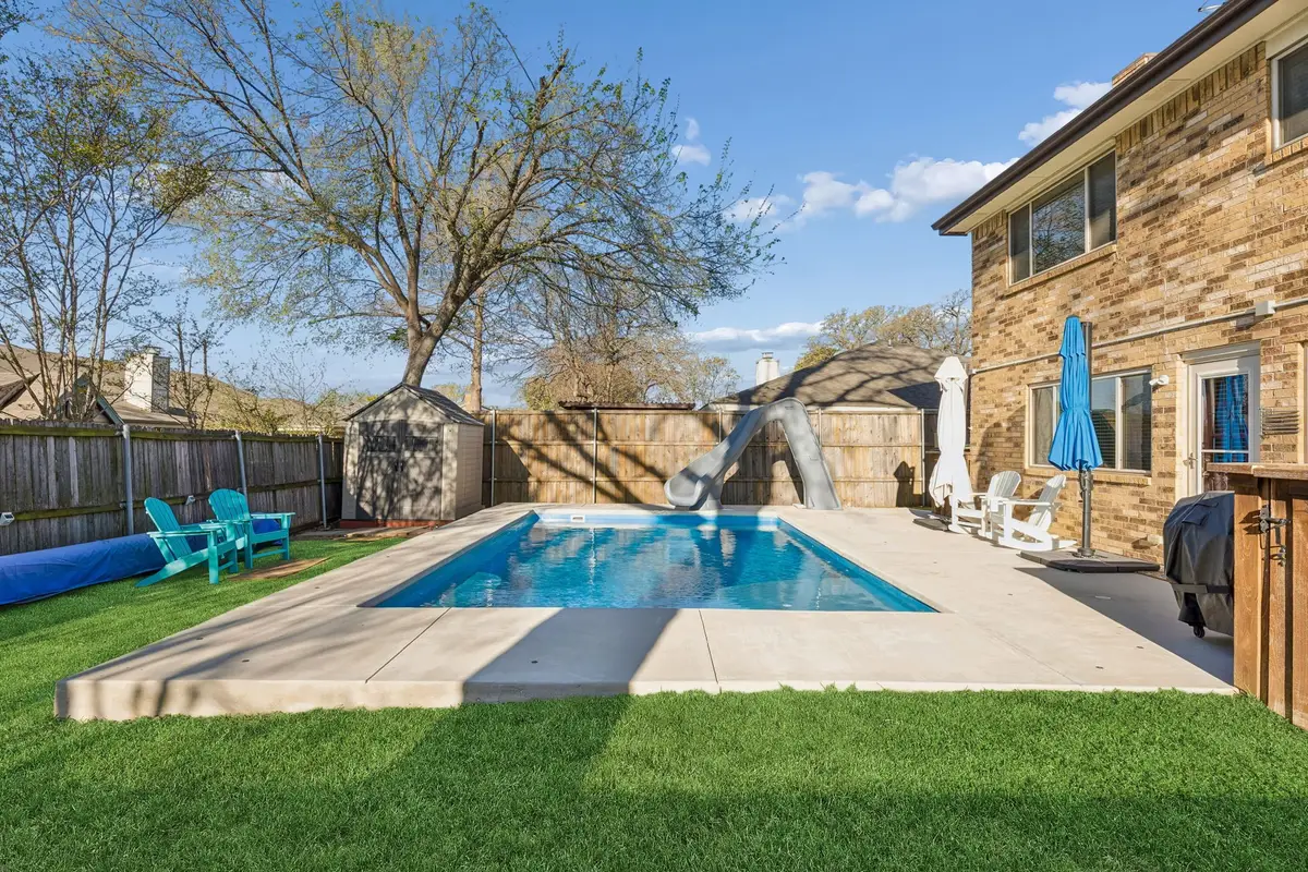 304 Lark Lane, Euless, TX 76039 - #1
